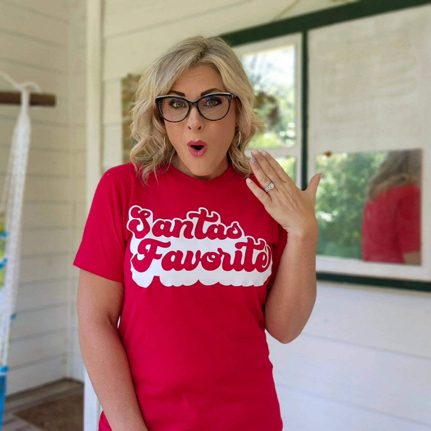 CHRISTMAS RED SANTAS FAVORITE HOLIDAY GRAPHIC TEE