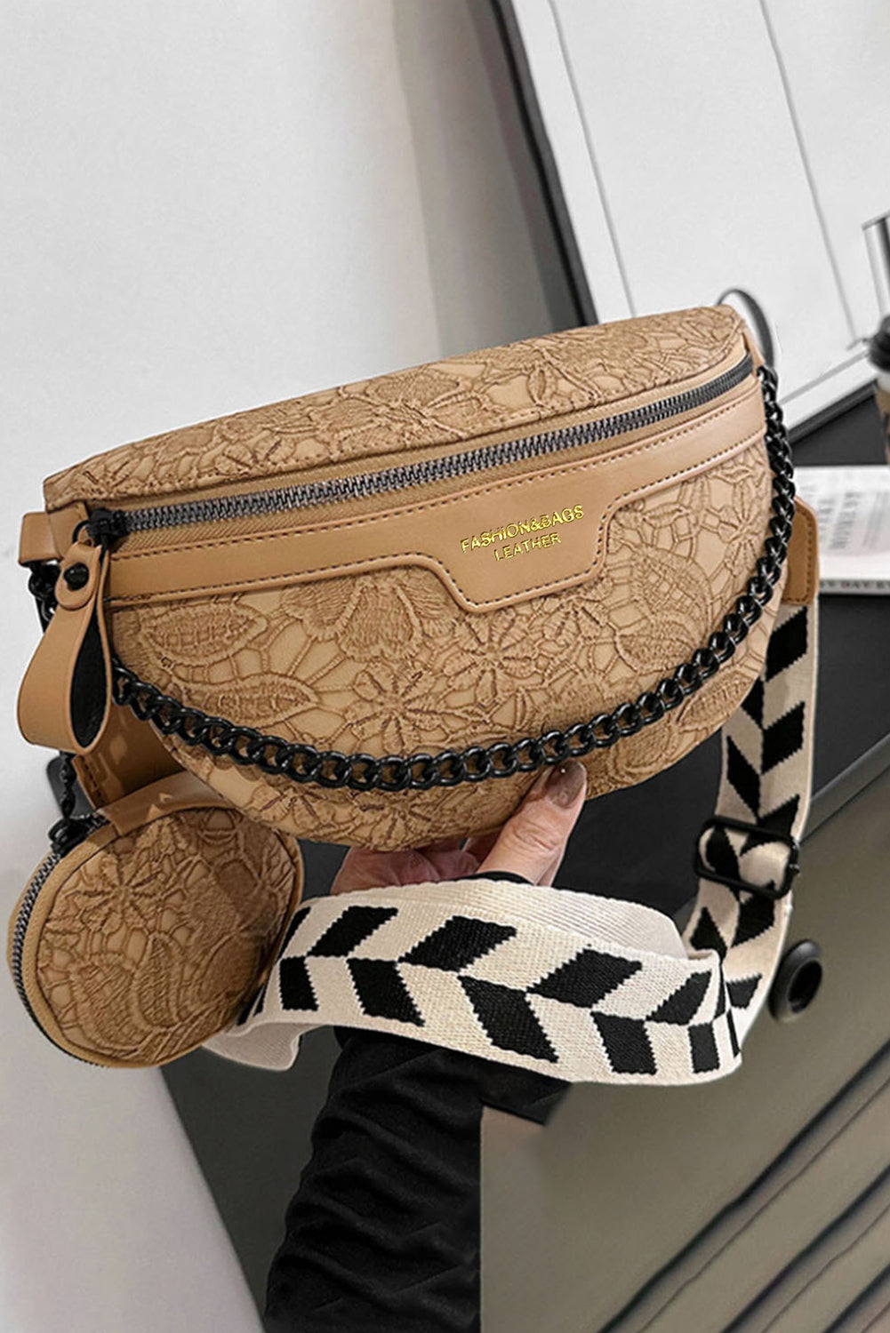 Black Colorblock Strap PU Crossbody Bag With Coin Purse